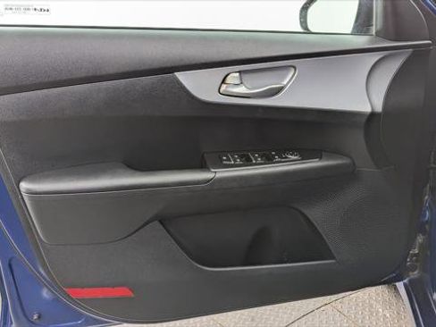 Used 2022 Kia Forte LXS image 13