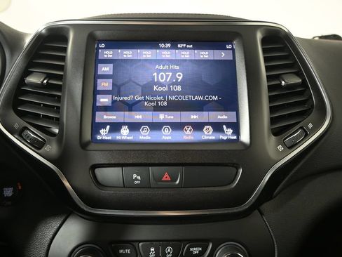 Used 2019 Jeep Cherokee Trailhawk w/ Cold Weather Group AWD/4WD image 26