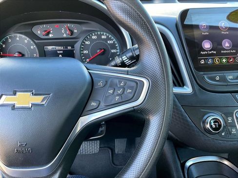 Used 2022 Chevrolet Malibu LT FWD image 23