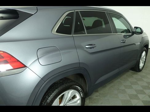 Used 2021 Volkswagen Atlas Cross Sport SEL image 20