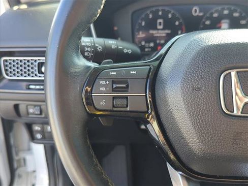 Used 2023 Honda Civic Touring image 14