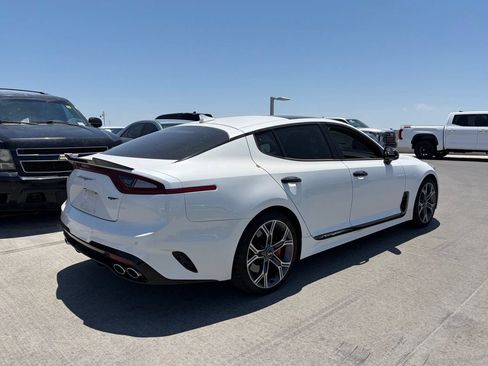 Used 2018 Kia Stinger GT2 RWD image 2