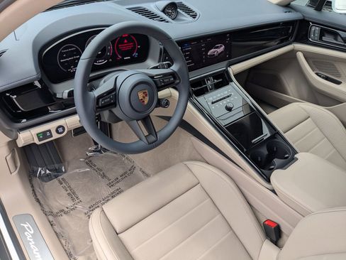 New 2025 Porsche Panamera 4 AWD/4WD image 4