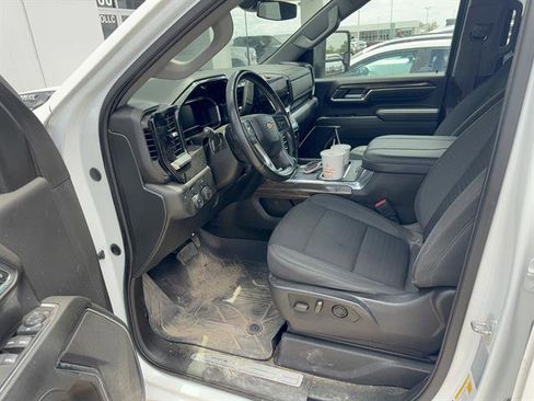Used 2024 Chevrolet Silverado 3500 LT w/ Convenience Package AWD/4WD image 7