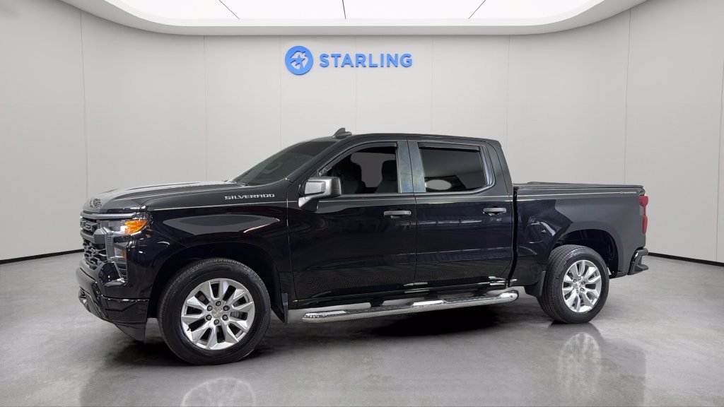 Used 2022 Chevrolet Silverado 1500 Custom RWD image 3
