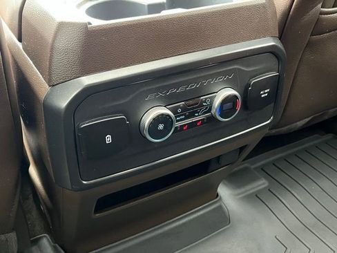 Used 2024 Ford Expedition King Ranch image 43