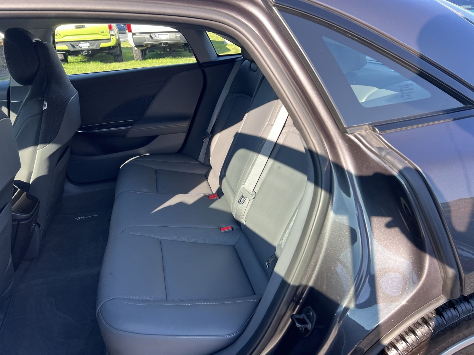Used 2025 Lucid Air Touring AWD/4WD image 23