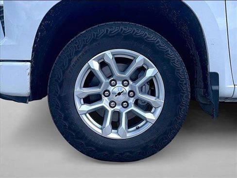 Used 2024 Chevrolet Silverado 1500 RST w/ Convenience Package II AWD/4WD image 10