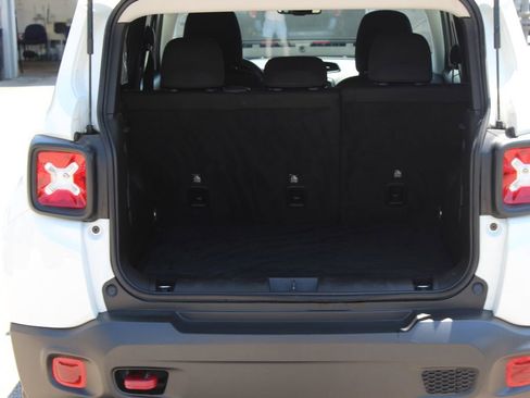 Used 2023 Jeep Renegade Trailhawk AWD/4WD image 23