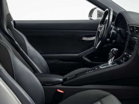 Used 2018 Porsche 911 Carrera image 33
