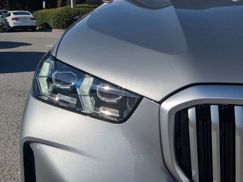 New 2026 BMW X5 xDrive40i w/ Climate Comfort Package image 10