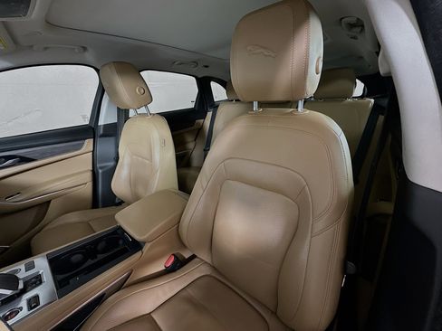 Used 2023 Jaguar F-PACE S image 21