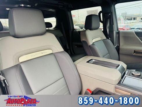 Used 2025 GMC Hummer EV 2X image 69