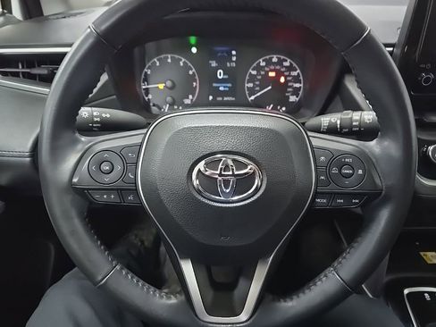 Used 2023 Toyota Corolla Cross LE w/ Moonroof Package AWD/4WD image 19