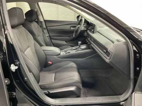 Used 2024 Honda Accord EX image 19