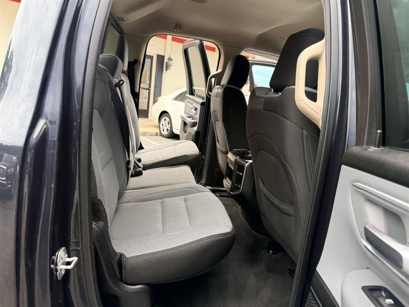 Used 2020 RAM 1500 Big Horn AWD/4WD image 16