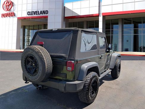 Used 2009 Jeep Wrangler X image 7
