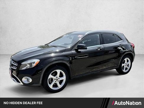 Used 2020 Mercedes-Benz GLA 250 4MATIC w/ Premium Package image 1