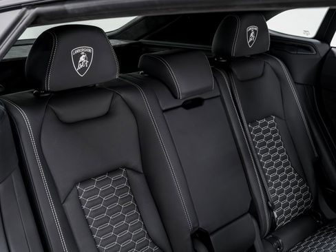 Used 2024 Lamborghini Urus S image 33