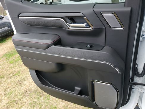 Used 2024 GMC Sierra 1500 AT4X image 13