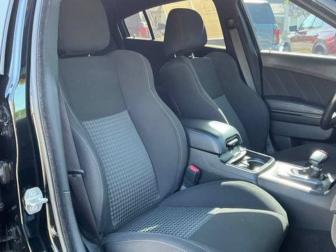 Used 2022 Dodge Charger R/T w/ Blacktop Package RWD image 26