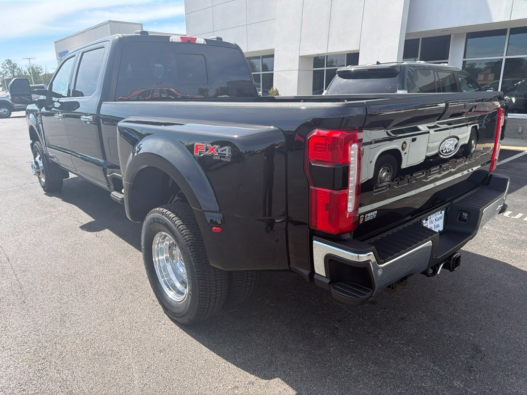 New 2027 Ford F350 Lariat w/ Lariat Ultimate Package AWD/4WD image 3