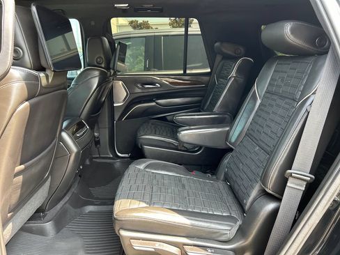 Used 2021 Cadillac Escalade Premium Luxury Platinum w/ LPO, Floor Liner Package AWD/4WD image 14