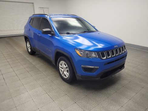 Used 2019 Jeep Compass Sport w/ Cold Weather Group image 11