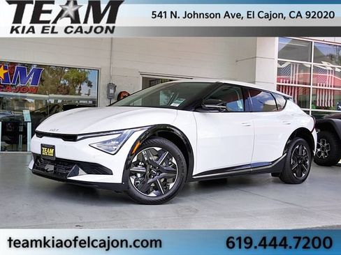 New 2026 Kia EV6 Wind RWD image 2