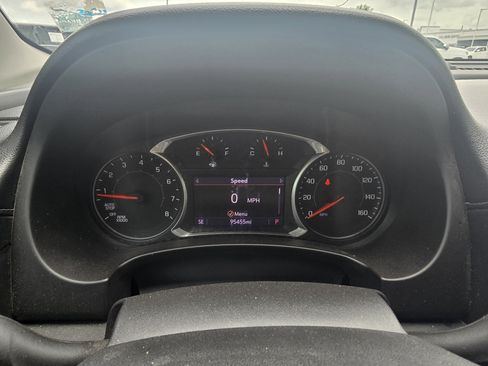 Used 2022 GMC Terrain SLE w/ Driver Convenience Package image 12