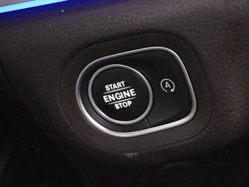 Used 2022 Mercedes-Benz GLS 450 4MATIC image 49