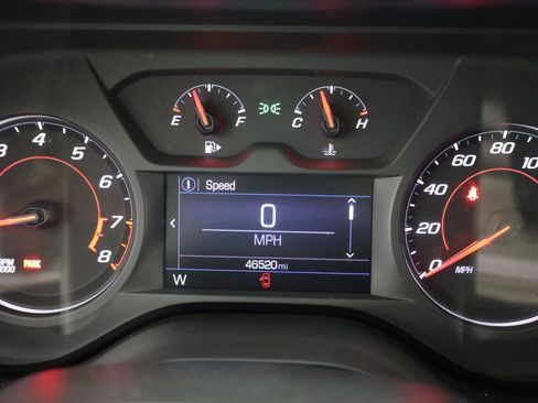 Used 2019 Chevrolet Camaro LT RWD image 25