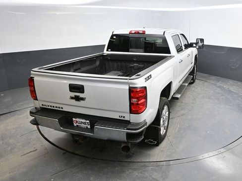 Used 2019 Chevrolet Silverado 2500 LTZ w/ LTZ Plus Package AWD/4WD image 33