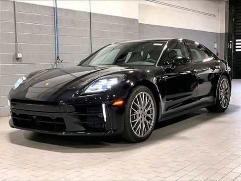 New 2026 Porsche Panamera 4 AWD/4WD image 1