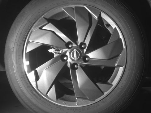 Used 2025 Nissan Rogue SV FWD image 15
