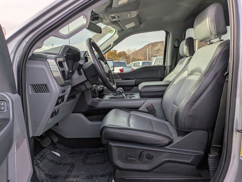 Used 2025 Ford F150 Lariat w/ Equipment Group 501A Mid image 15