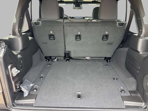 Certified 2026 Jeep Wrangler Unlimited Sport AWD/4WD image 15