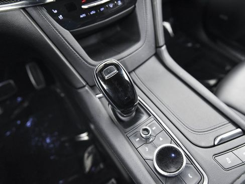 Used 2022 Cadillac XT5 Sportv image 23