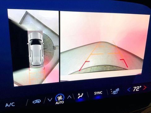 Used 2025 Chevrolet Traverse Z71 w/ Driver Confidence Package image 21