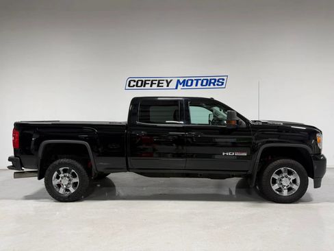 Used 2019 GMC Sierra 2500 SLT w/ Duramax Plus Package AWD/4WD image 7