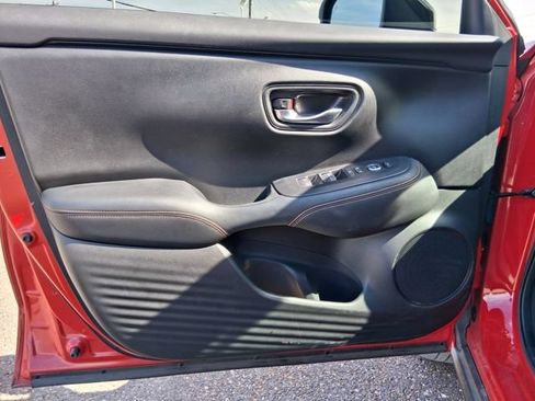 Used 2024 Honda HR-V Sport image 12