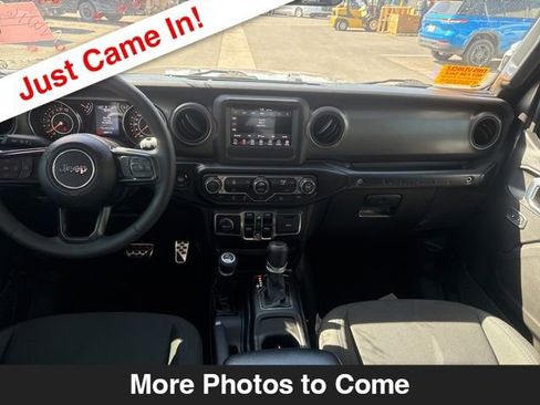 Used 2022 Jeep Wrangler Unlimited Sport AWD/4WD image 10