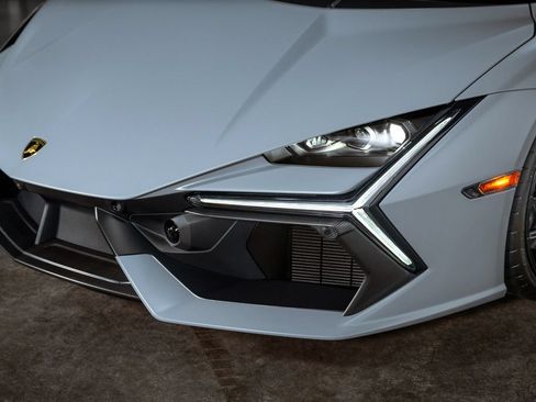 Used 2024 Lamborghini Revuelto AWD/4WD image 13