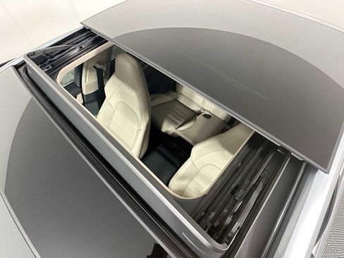 New 2026 Porsche Panamera image 21