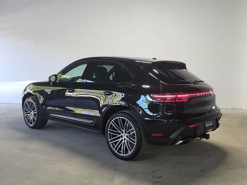 New 2026 Porsche Macan AWD/4WD image 3