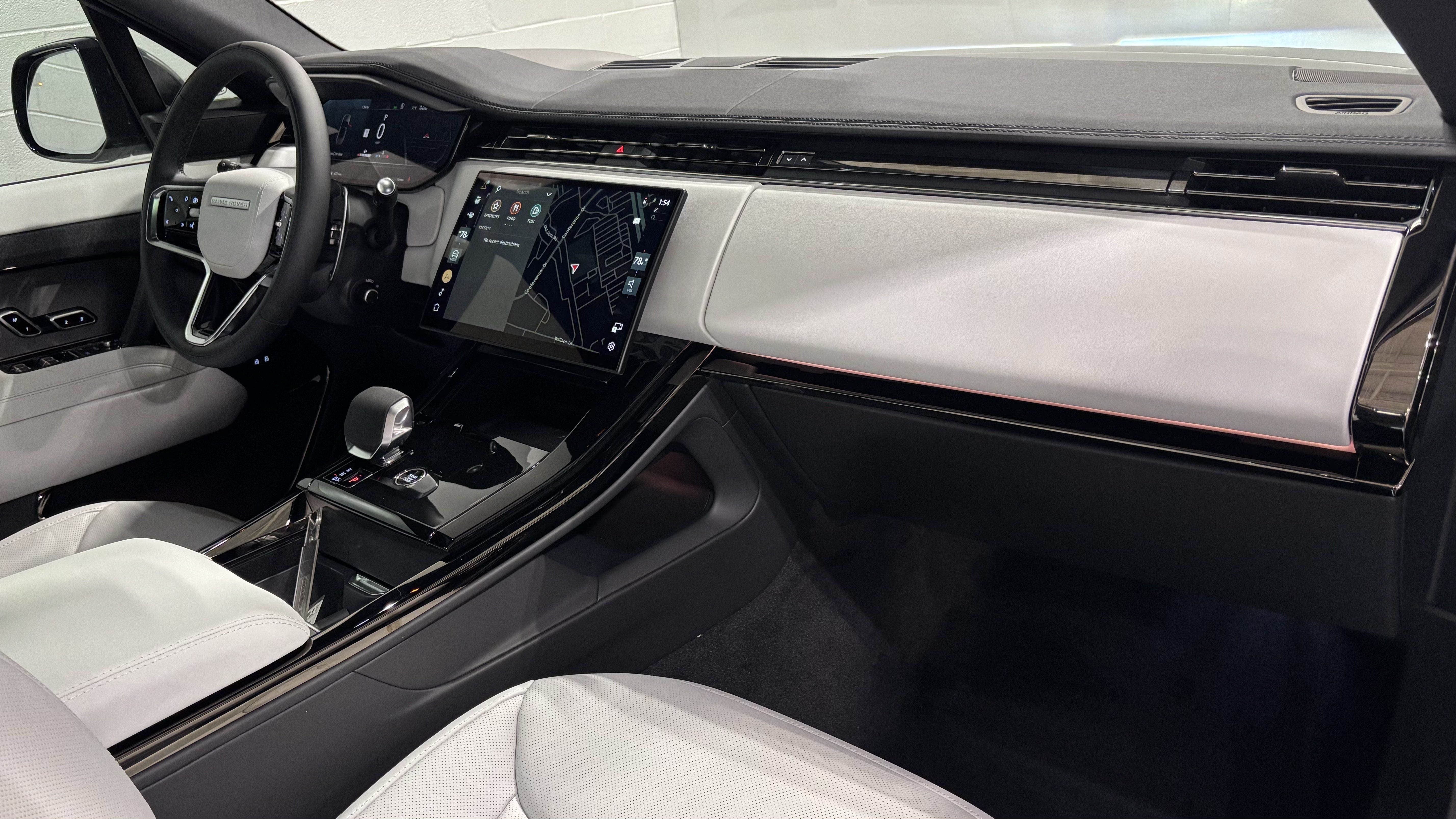 New 2026 Land Rover Range Rover Sport SE AWD/4WD image 4