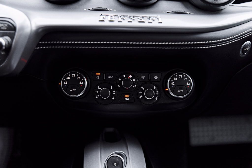 Used 2015 Ferrari F12 Berlinetta RWD image 70