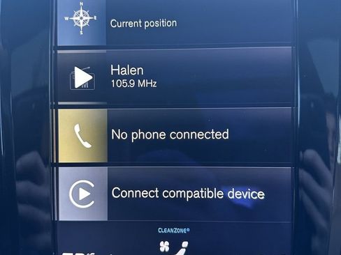 Used 2018 Volvo V90 T5 Cross Country w/ Convenience Package image 20