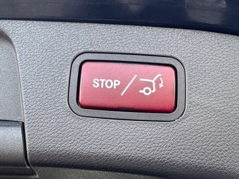 Used 2017 Mercedes-Benz GLA 250 4MATIC image 14