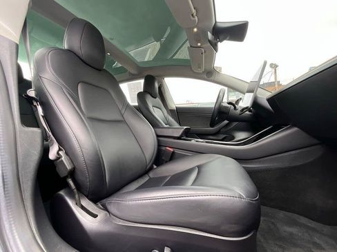 Used 2018 Tesla Model 3 Long Range AWD/4WD image 11